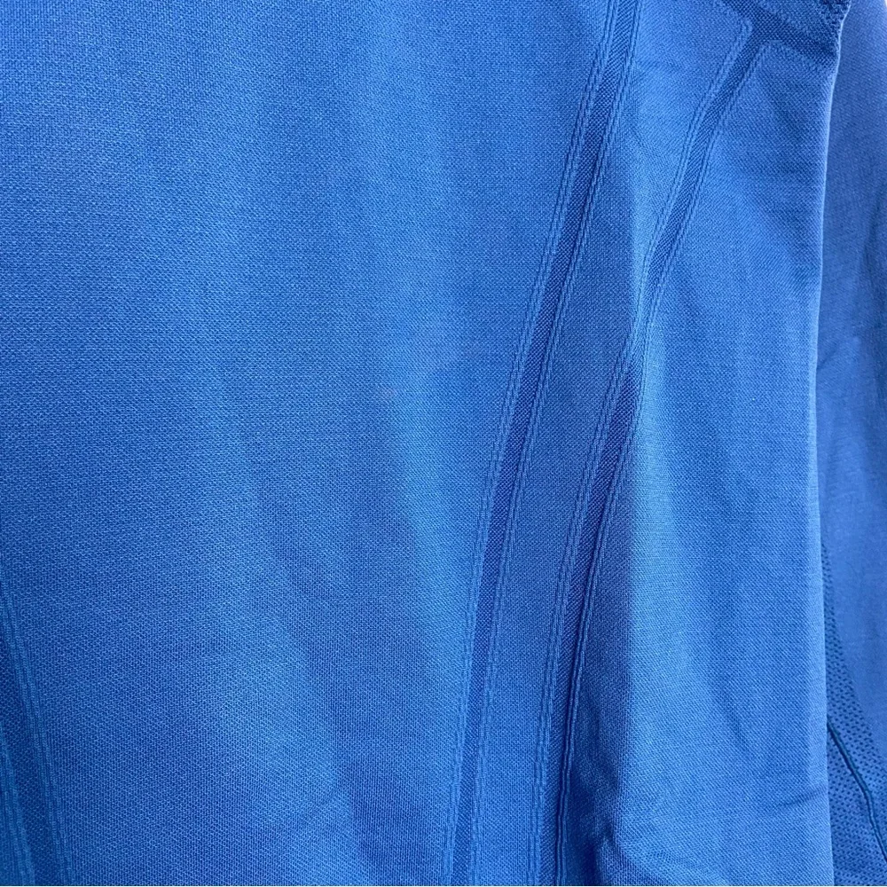 Ivivva Blue/Green Long Sleeve Active Top w/ Thumbholes Size 10 - Picture 4 of 7